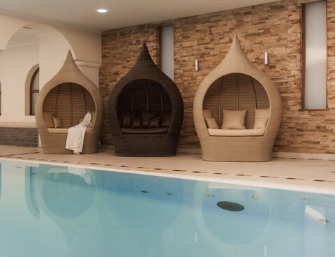 Hotel mit Pool Ried im Oberinntal, Schwimmen & Baden Hotel mit Pool Ried im Oberinntal, Schwimmen & Baden