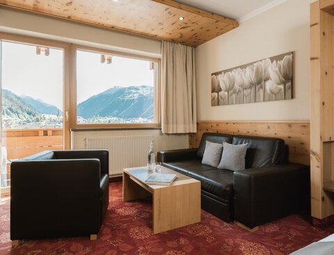 Komfortable Familienzimmer im Tiroler Oberland, Ried